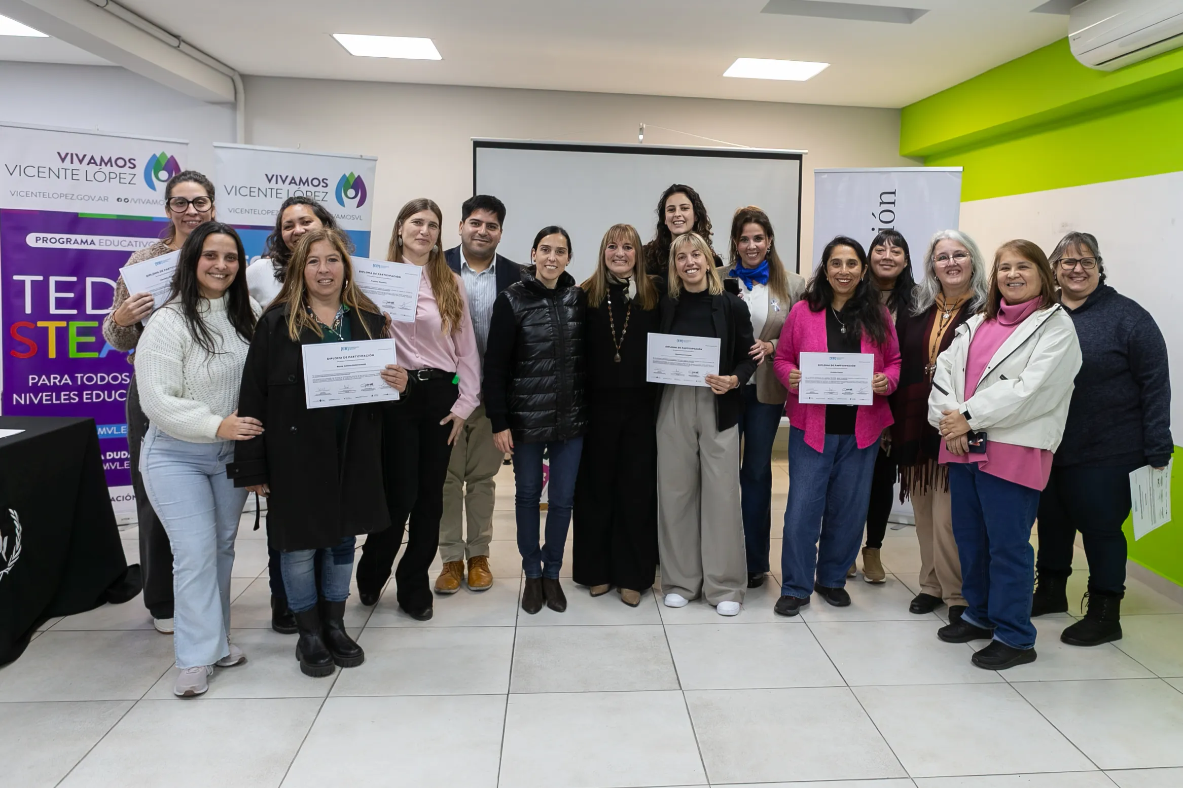 Más de 80 docentes de Vicente López finalizaron sus formaciones en STEM