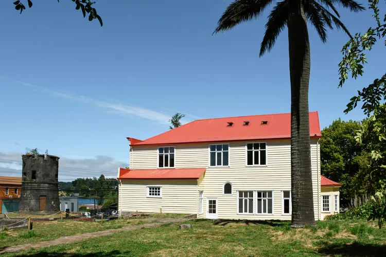 Casa Luis Oyarzún (dir. Vinculación Con El Medio)