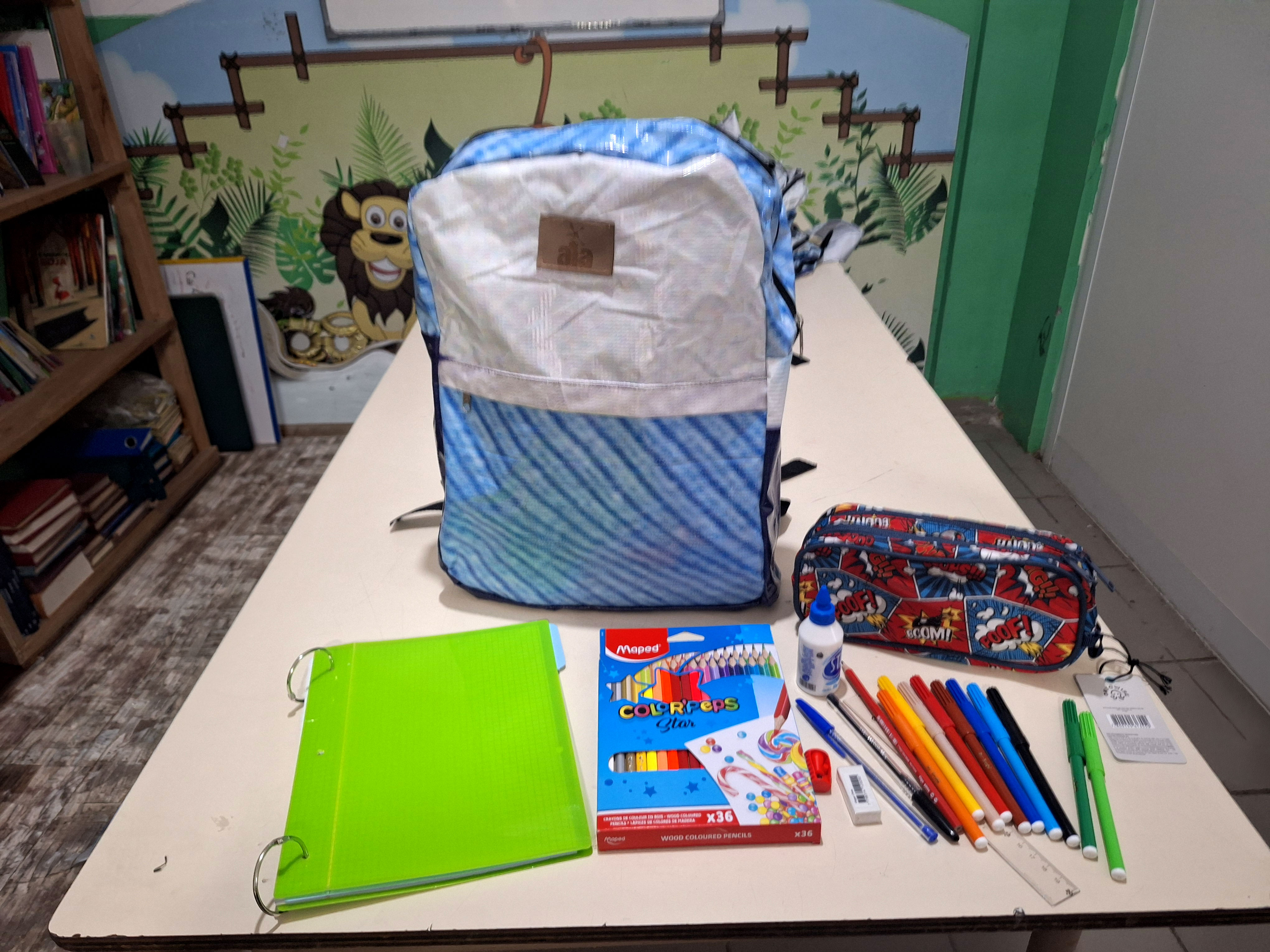 De material publicitario a mochilas escolares: Ala impulsa una iniciativa de reutilización con impacto social - Imagen 2