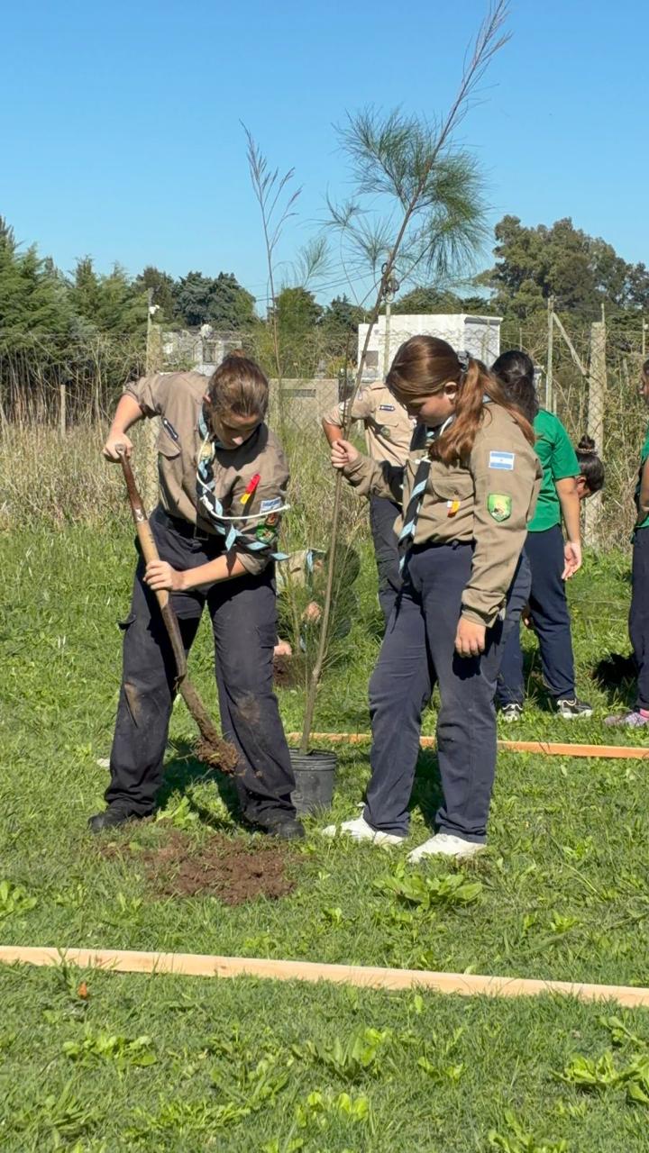 La Guía Argentina de Franquicias plantó 120 árboles para compensar su huella ambiental - Imagen 4