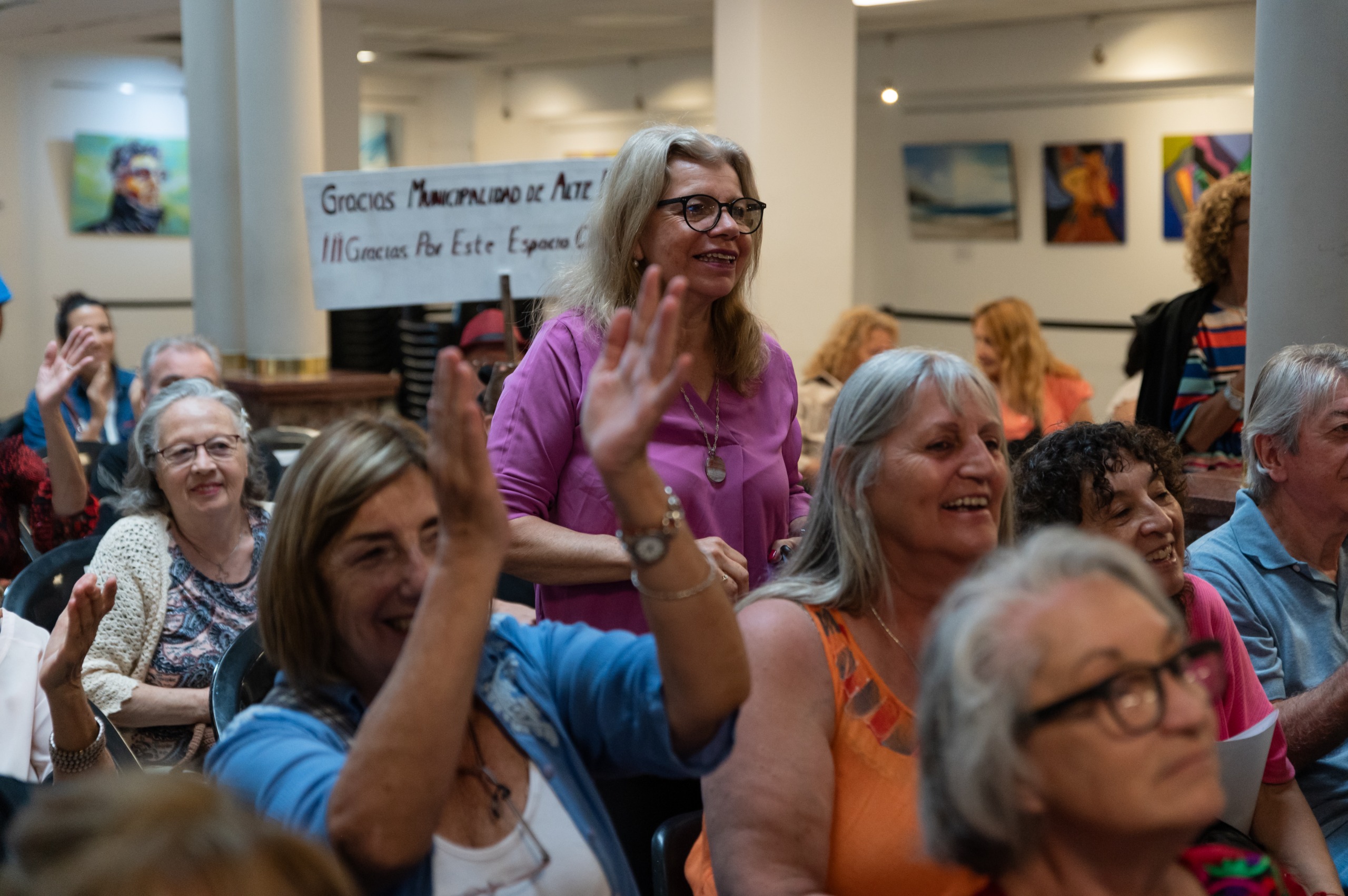 La UNaB abre la inscripción a su Programa para Adultos Mayores: cursos de tecnología, idiomas y arte - Imagen 1