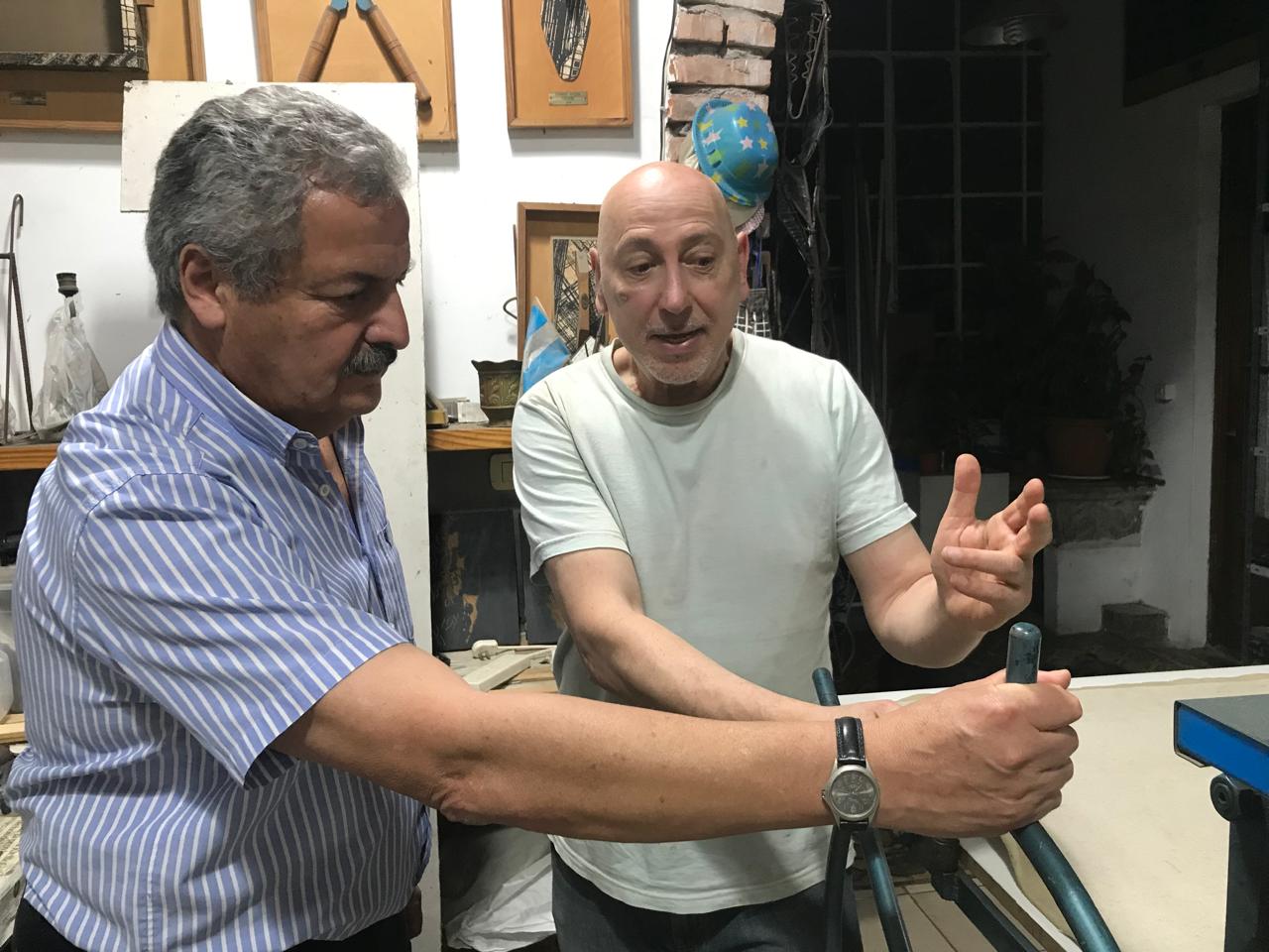 LA REVISTA HABITAT VISITÓ LA CASA TALLER DEL ARTISTA LEONARDO GOTLEYB EN LA BOCA - Imagen 2