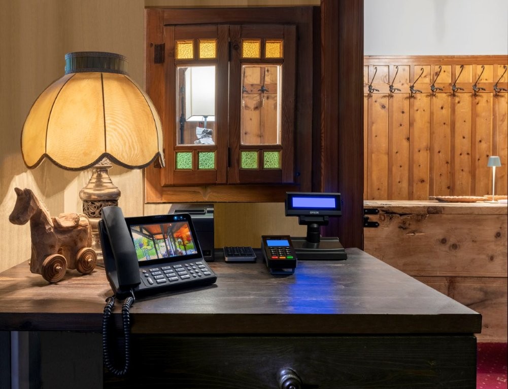 Entre historia y futuro: la hospitalidad del Hotel Monte Cervino se alía con la tecnología Vimar - Imagen 1