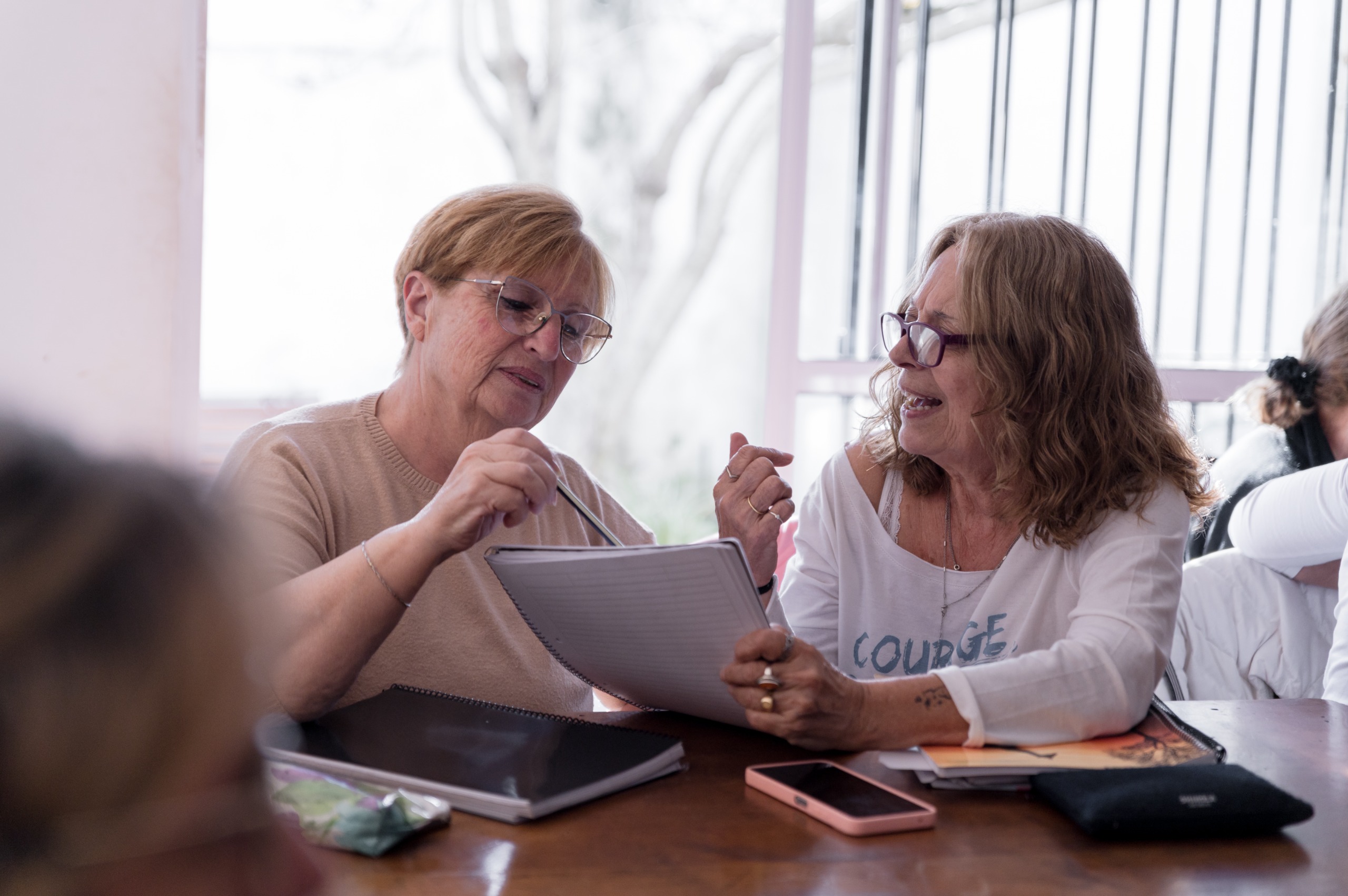 La UNaB abre la inscripción a su Programa para Adultos Mayores: cursos de tecnología, idiomas y arte - Imagen 3