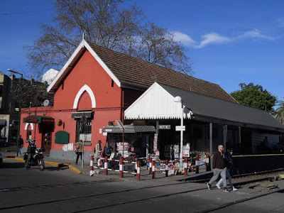Patrimonio ferroviario bonaerense. Locales en construcción en la estación Martínez ¿fueron autorizados por la comisión nacional de monumentos? - Imagen 4