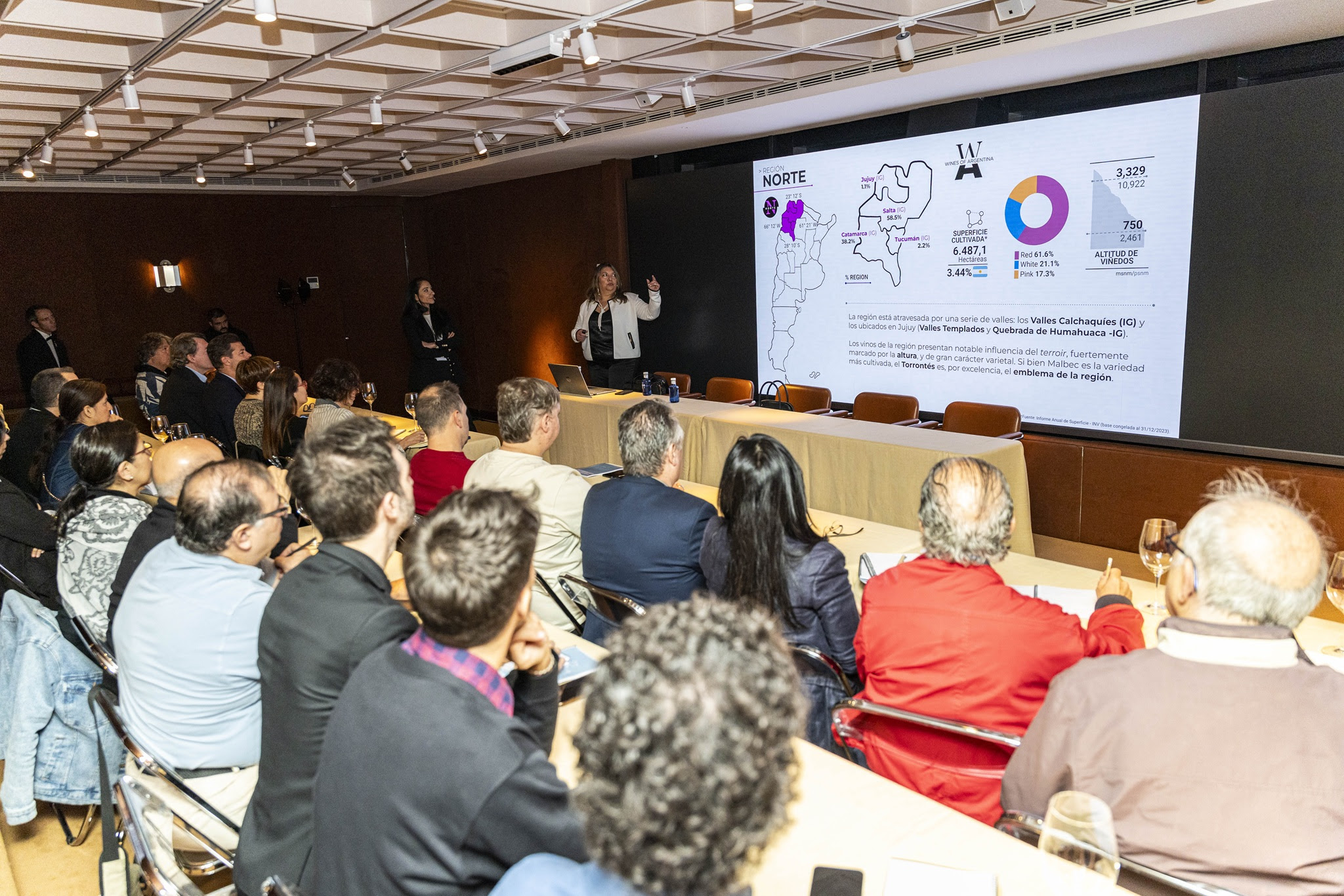 SALÓN DE VINOS, UN MODELO PROFESIONAL PARA CONECTAR BODEGAS Y MERCADO - Imagen 1